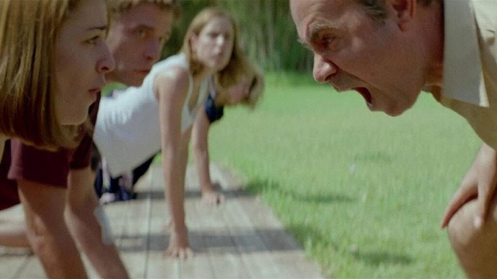Dogtooth Interna