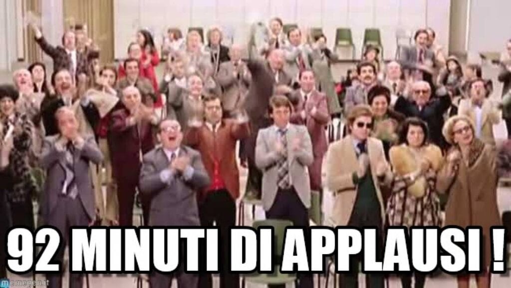 La guardi Inghilterra-Italia? No...C'ho il cineforum. Interna
